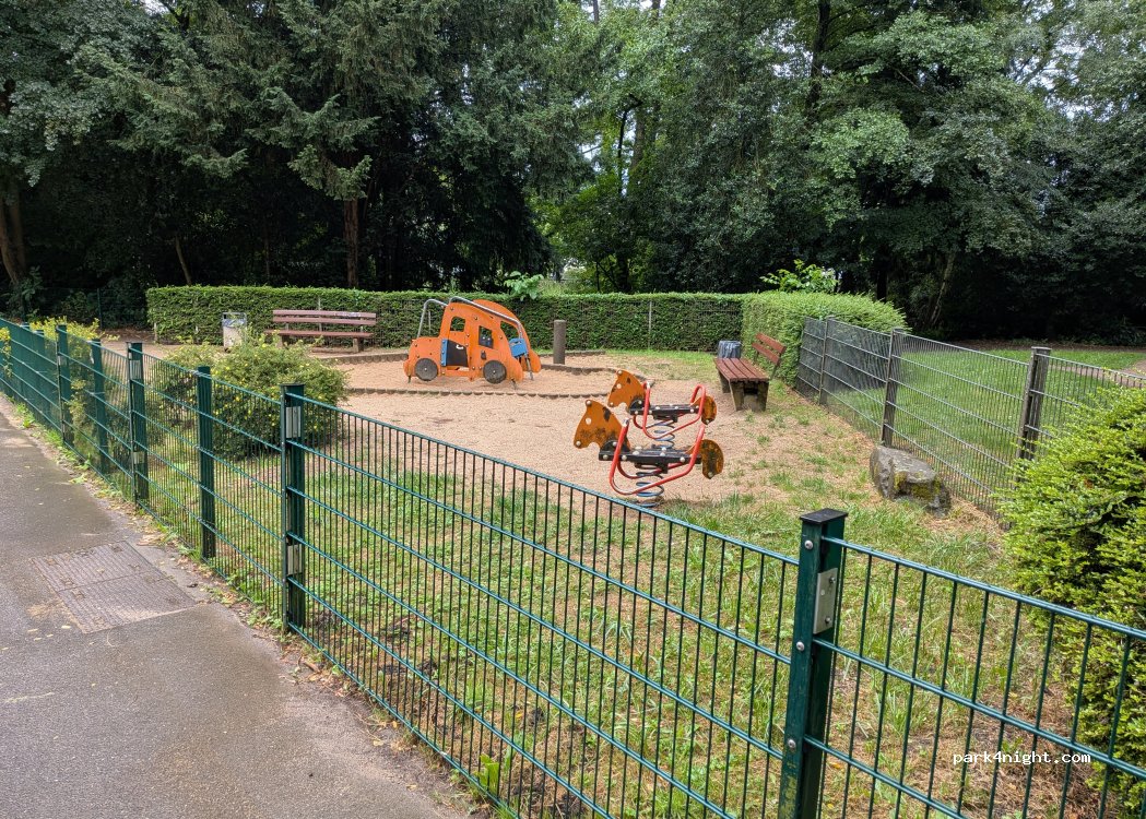 (51379) Leverkusen - 90-94 Düsseldorfer Straße — foto 3