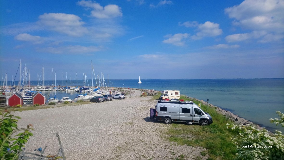 Lundeborg autocamper plads — foto