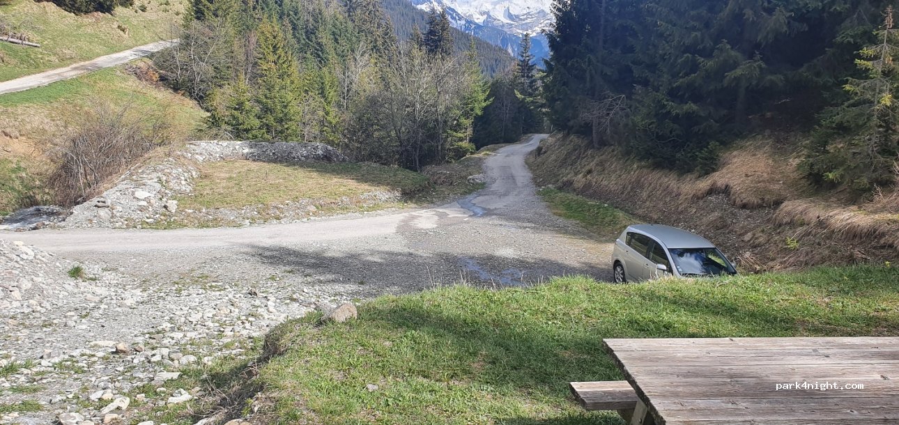 (73350) Bozel - Unnamed Road — foto