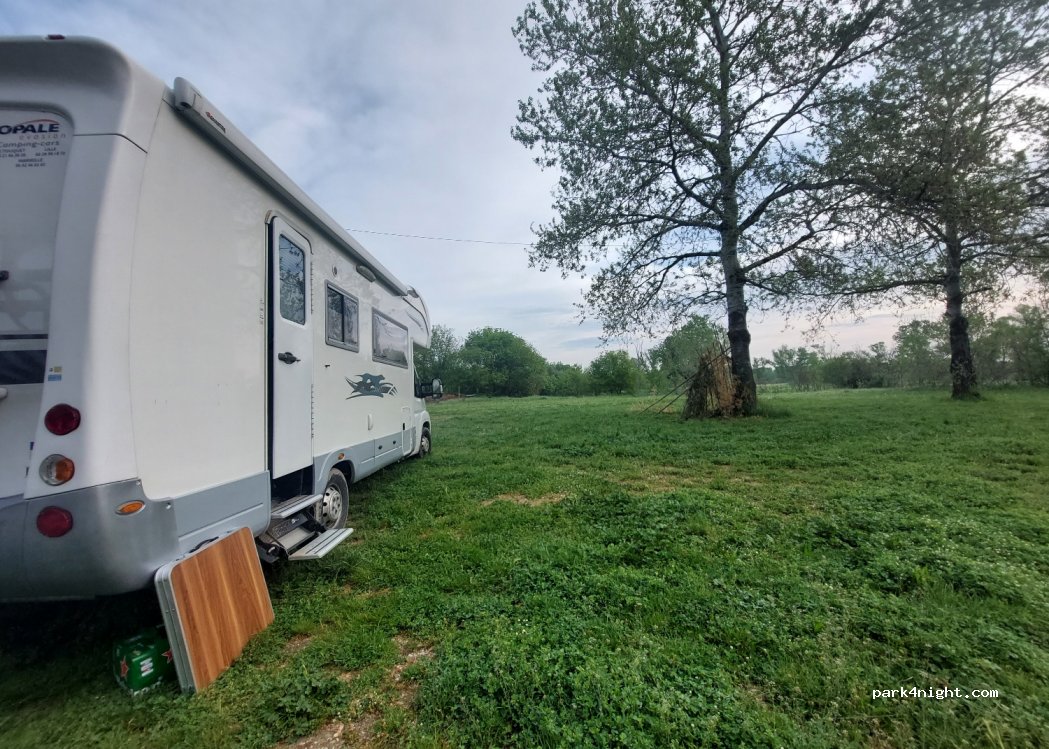 (30190) Dions - Canabières — foto 3