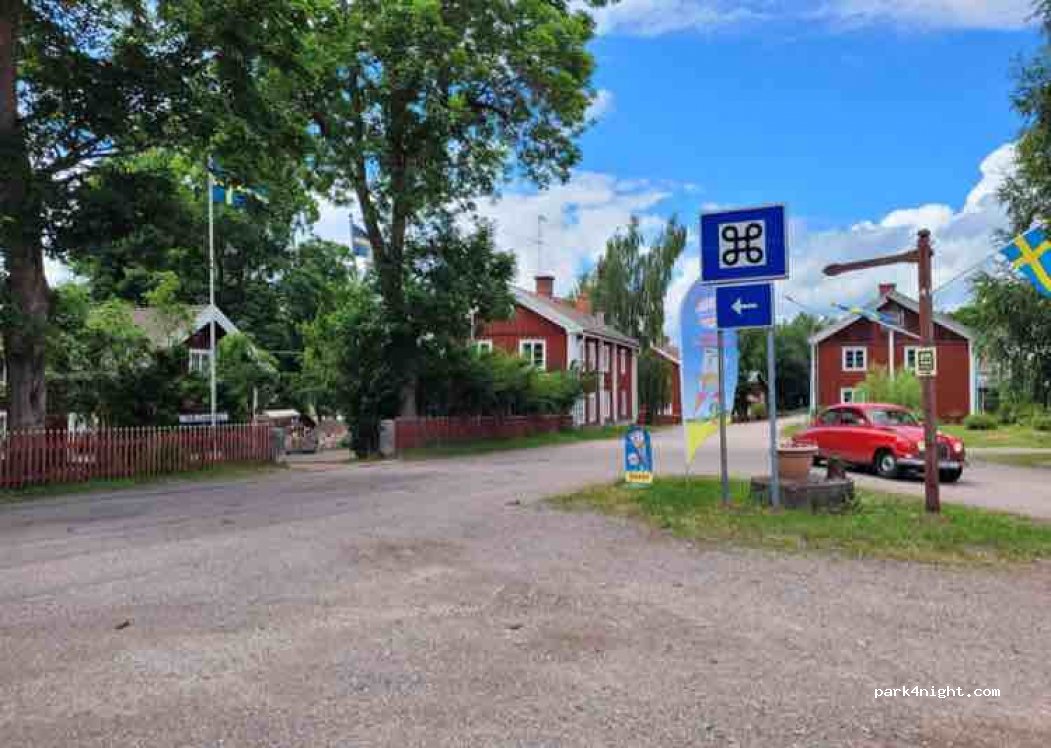 Erik Larsgårdens Ställplats — foto 2