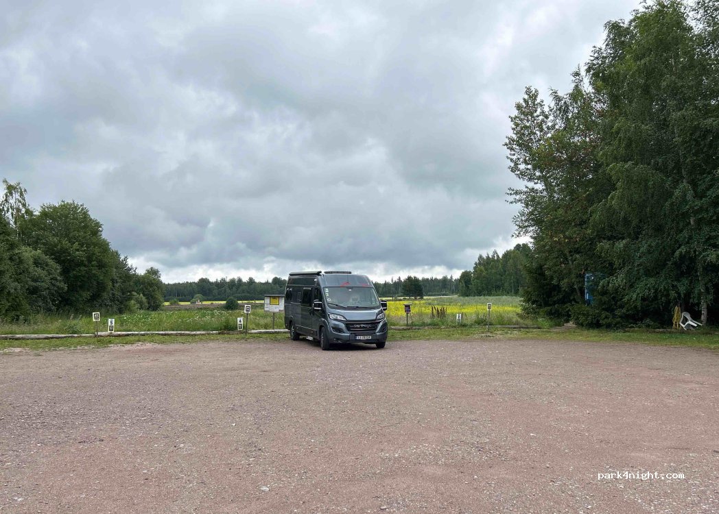 Erik Larsgårdens Ställplats — foto 3