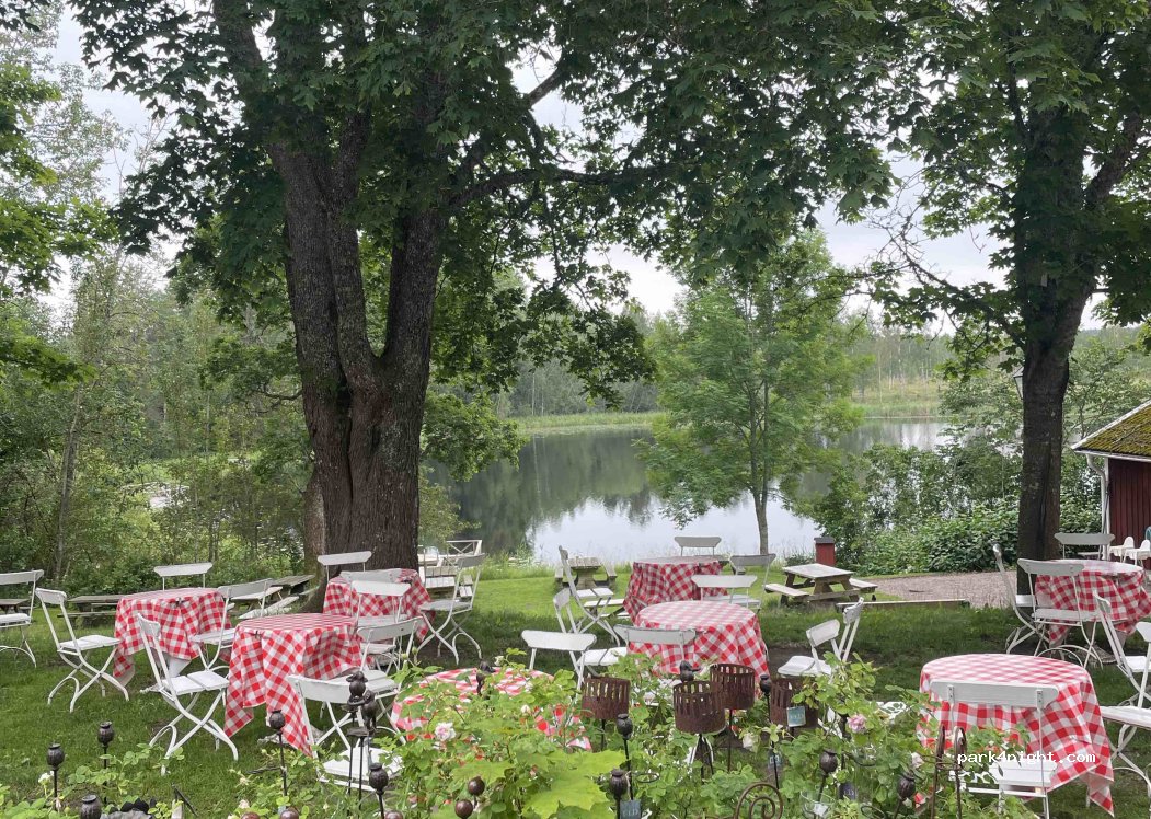 Erik Larsgårdens Ställplats — foto 4