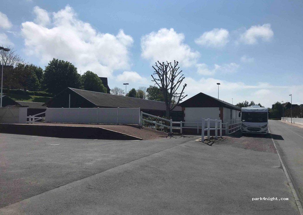 (14800) Deauville - 3 Rue Jules Saucisse — foto