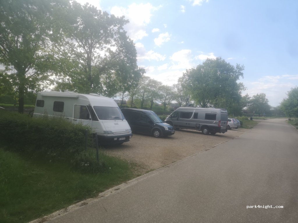 (3630) Maasmechelen - 1 Weg naar Geneuth — foto