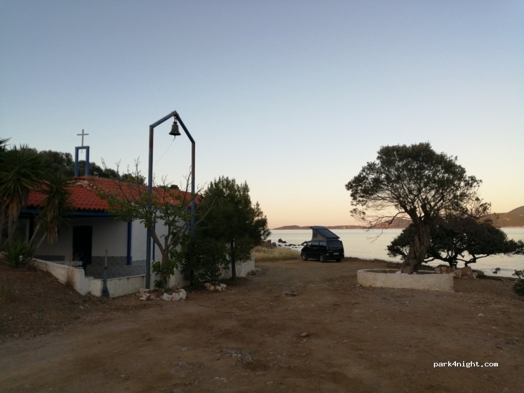 (180 20) Troizina - Unnamed Road — foto 2