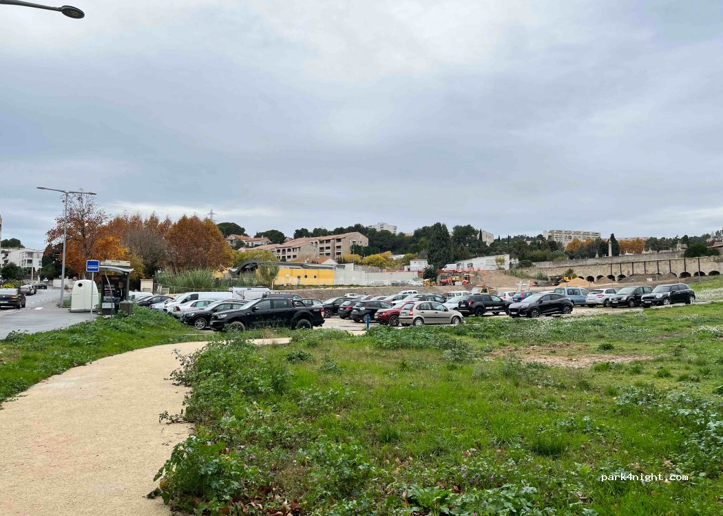 (13500) Martigues - 23 Avenue du Président Kennedy — foto 2