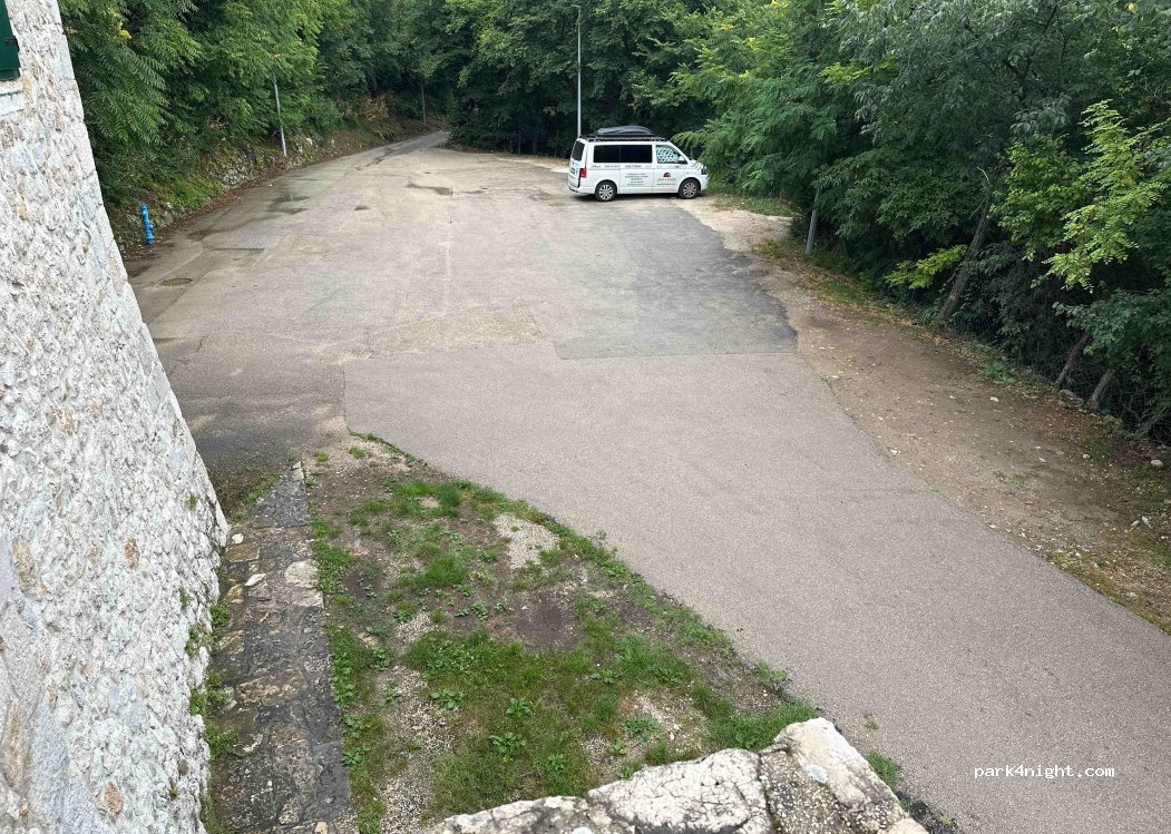(22300) Knin - 34 Višeslavova ulica — foto 2