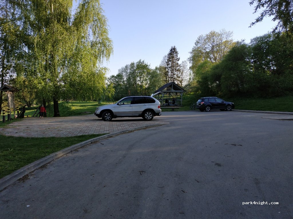 (2111) Katlakalns - 20 Pļavniekkalna iela — foto