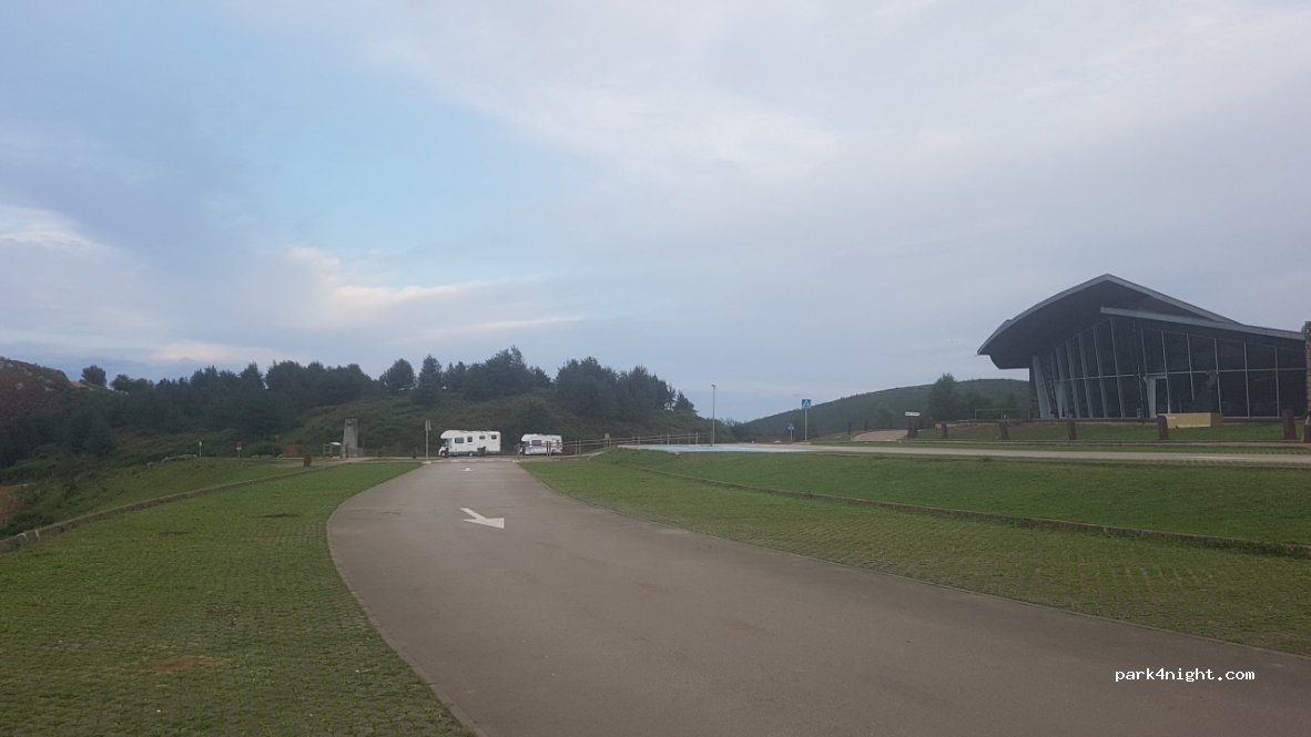 (39553) Celis - Unnamed Road — foto