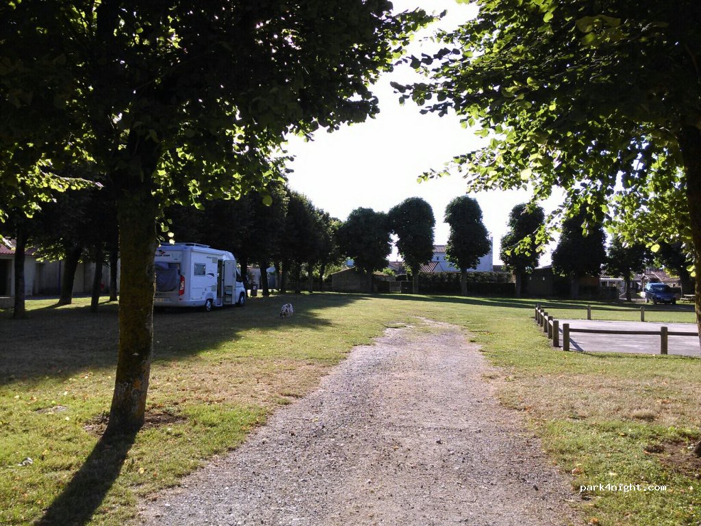 (85450) Sainte-Radégonde-des-Noyers - 6 Rue du Four — foto