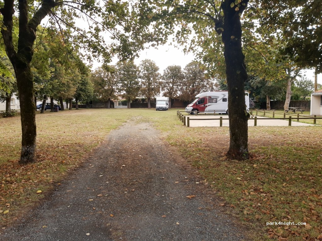 (85450) Sainte-Radégonde-des-Noyers - 6 Rue du Four — foto 2