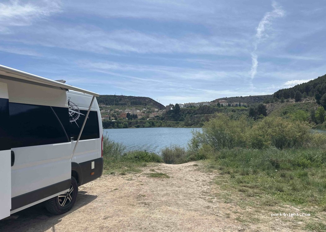 (50210) Nuévalos - Unnamed Road — foto 3
