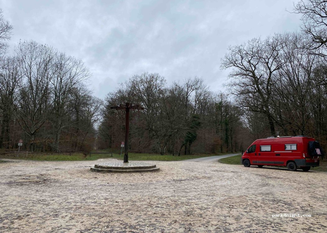(37400) Amboise - Allée de Maltaverne — foto 4