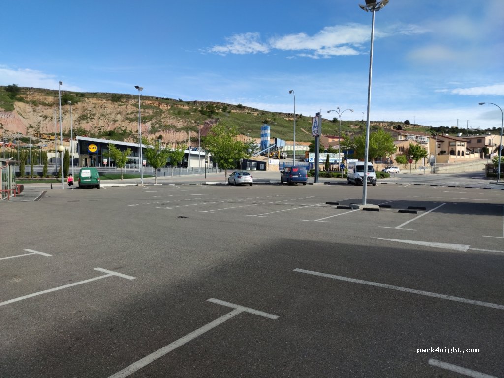 (40196) La Lastrilla - 2 Calle Rafael de las Heras — foto