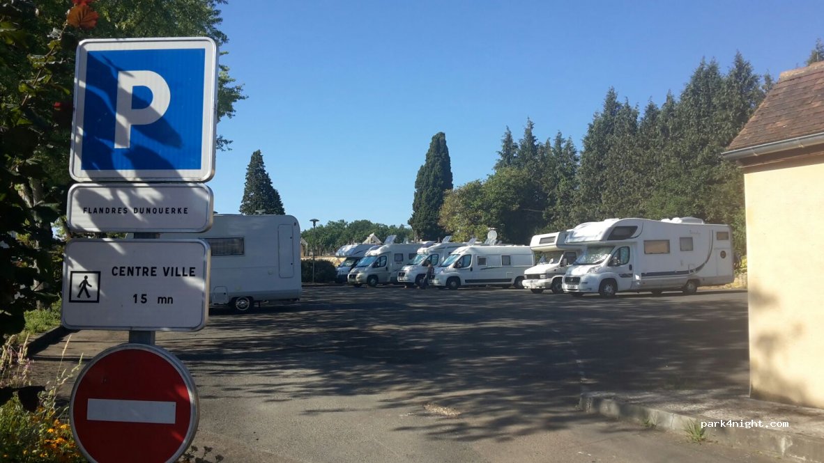 Aire de camping car de Sarlat la Canéda — foto
