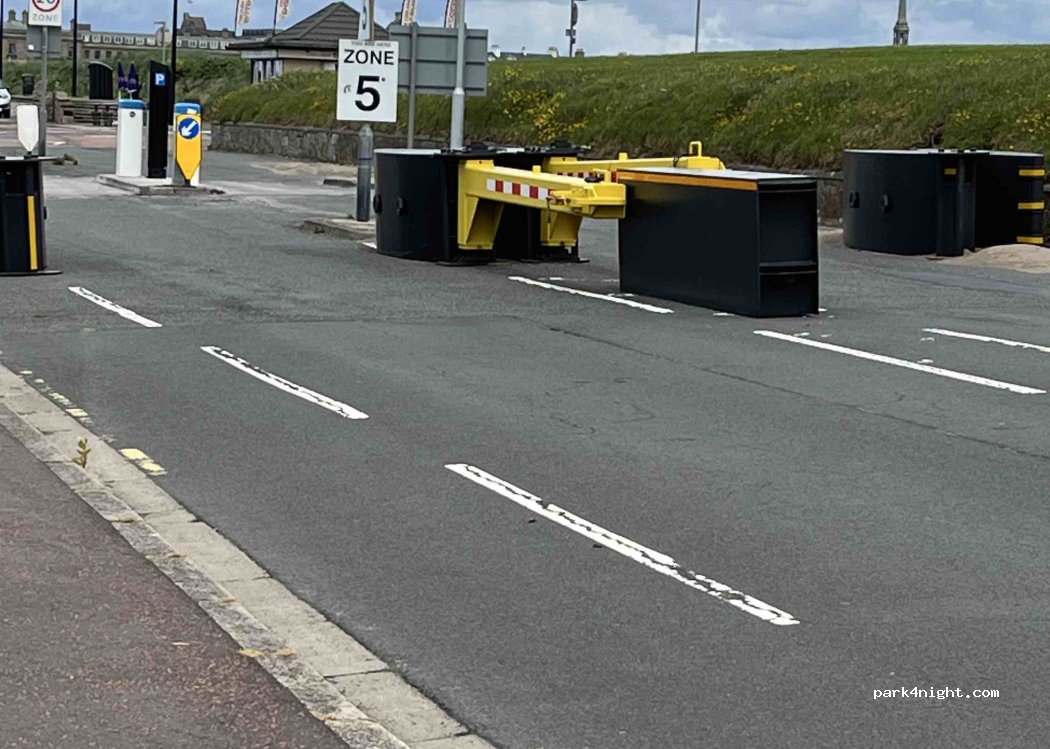 Ayr Beach Car Park — foto 5