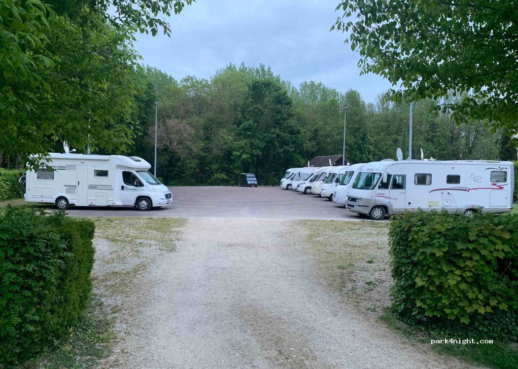 (10150) Charmont-sous-Barbuise - 15 Rue du Château — foto 3