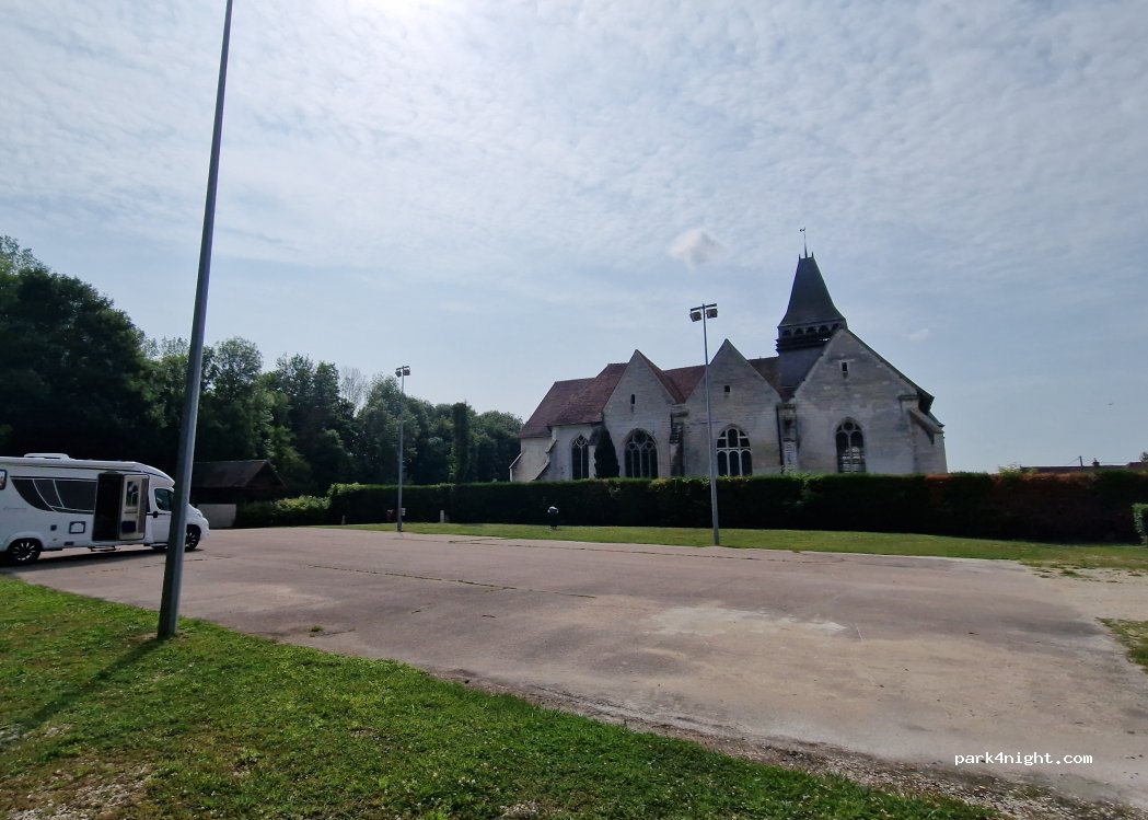 (10150) Charmont-sous-Barbuise - 15 Rue du Château — foto 4