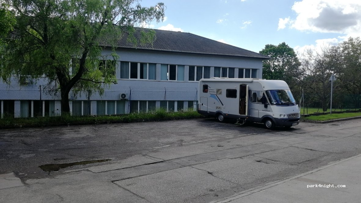 (2600) Vác - 1 Tópart utca — foto