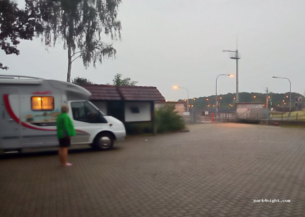 (38442) Wolfsburg - 1 Schleusensiedlung — foto 4