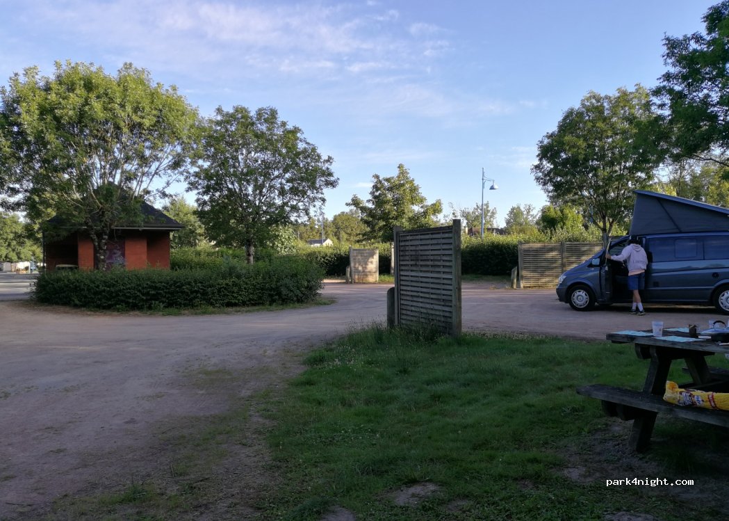 Aire de camping-car Méry-sur-Cher — foto 3