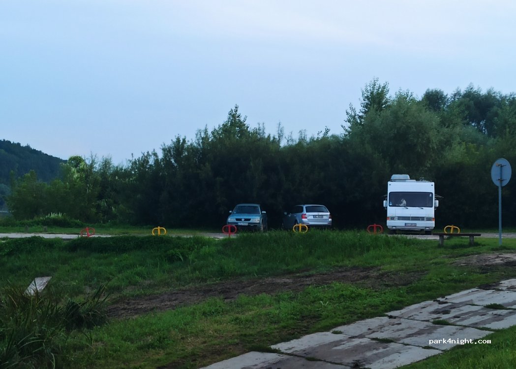 (24-123) Janowiec - — foto
