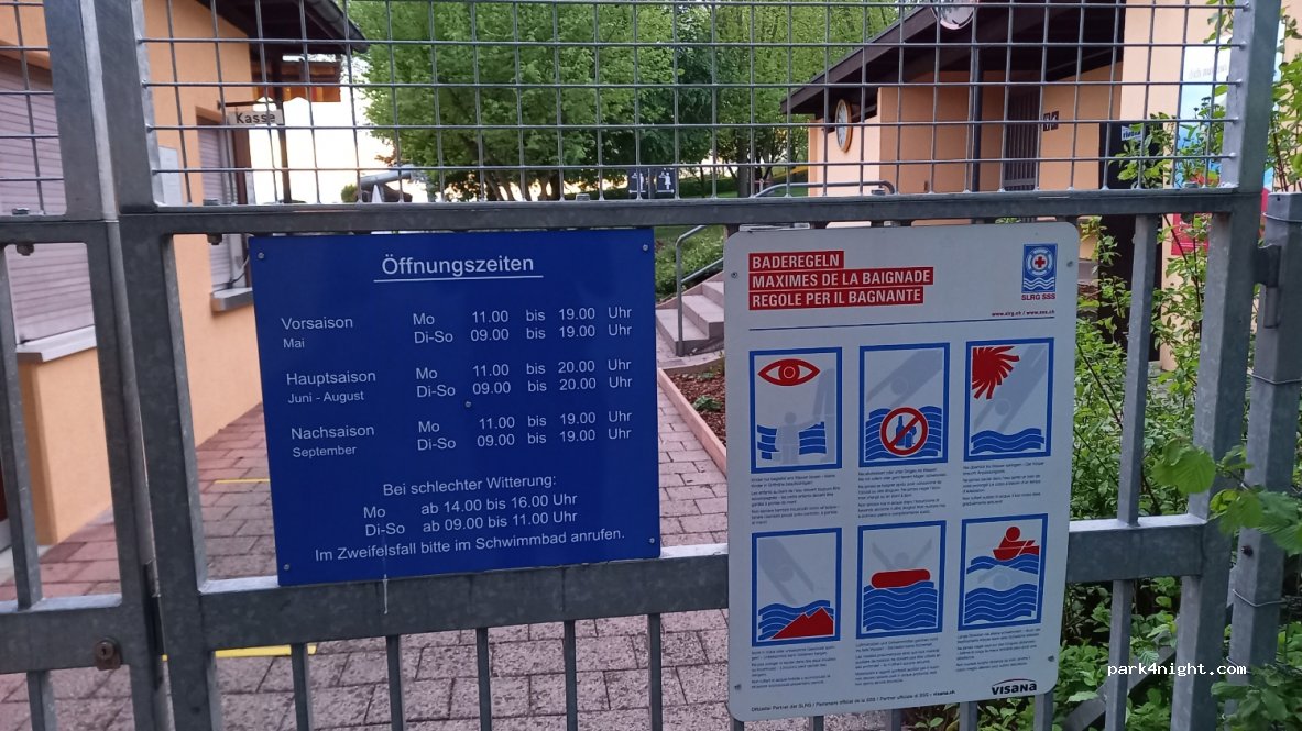 (8542) Wiesendangen - 1 Schwimmbadstrasse — foto