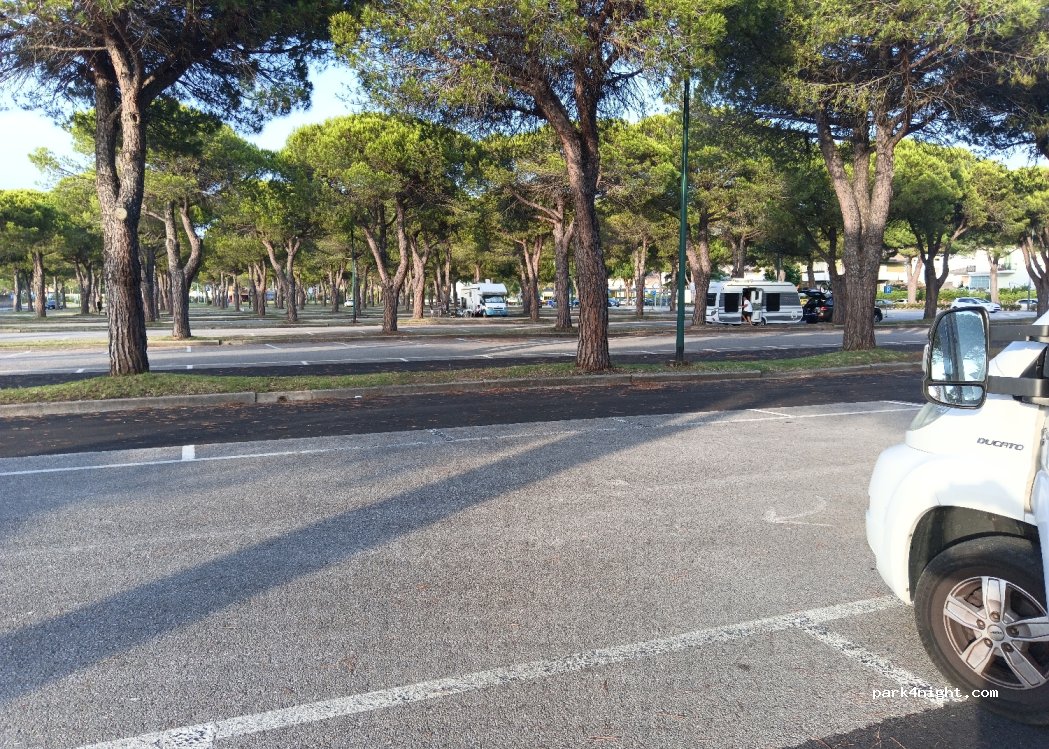 (33054) Lignano Sabbiadoro - Strada Regionale 354 — foto 4