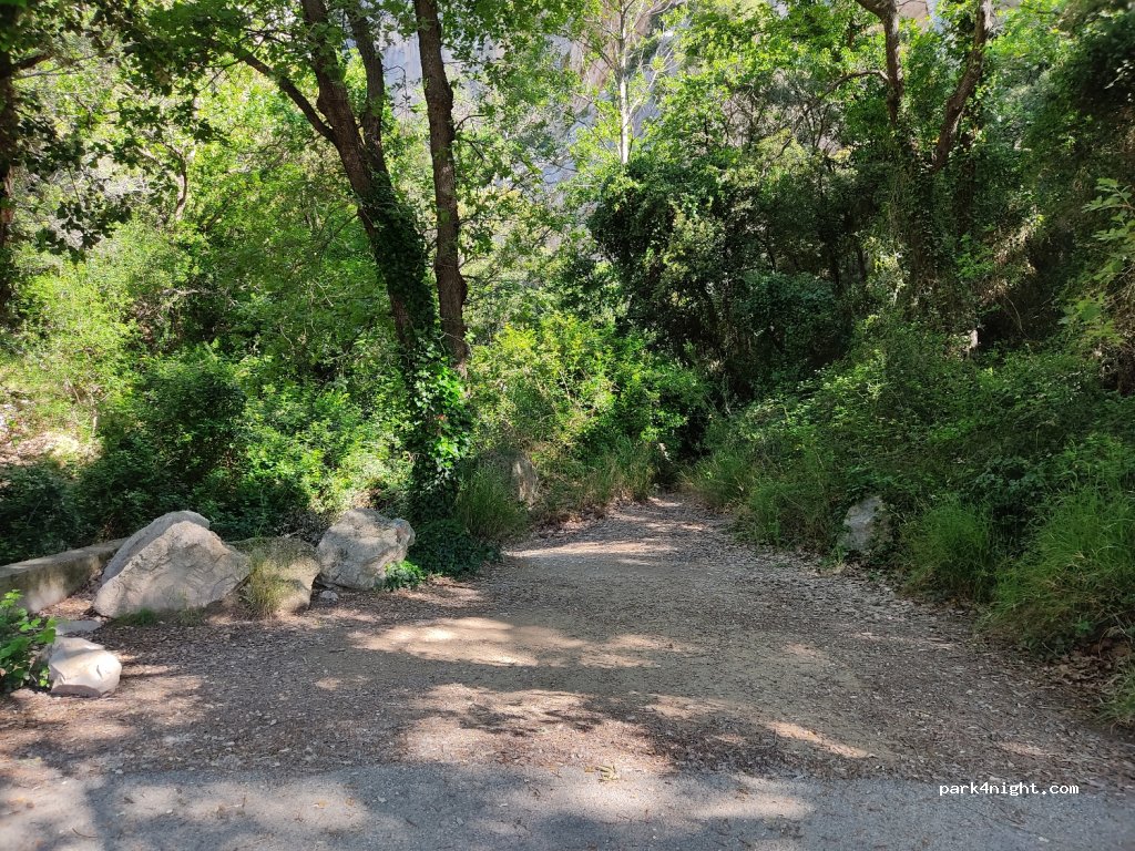 (84190) Lafare - 1 Route de Beaumes — foto