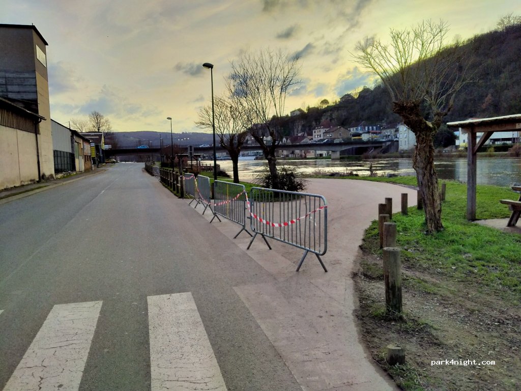 (12700) Capdenac-Gare - 2 Rue Sevenes — foto 3