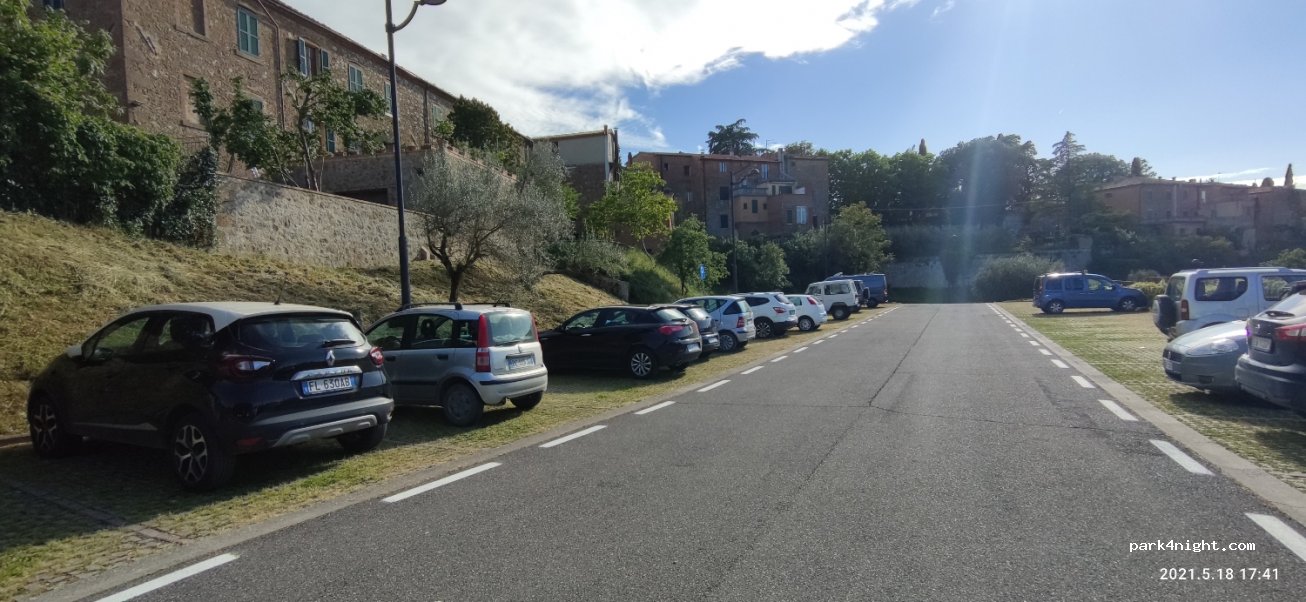 (53020) Castelmuzio - 9 Piazza IV Novembre — foto