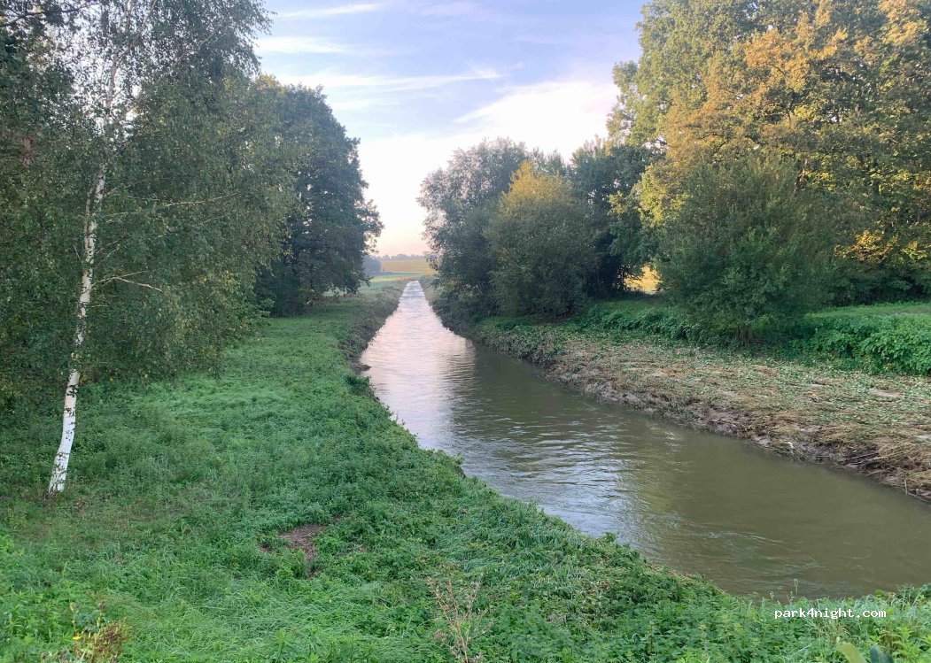 (48-370) Trzeboszowice - Unnamed Road — foto 4