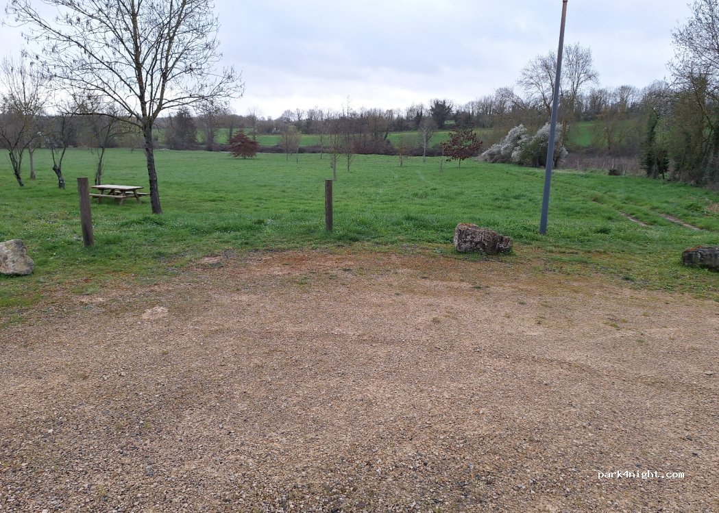 (79600) Louin - 4 Rue André Boutin — foto 3