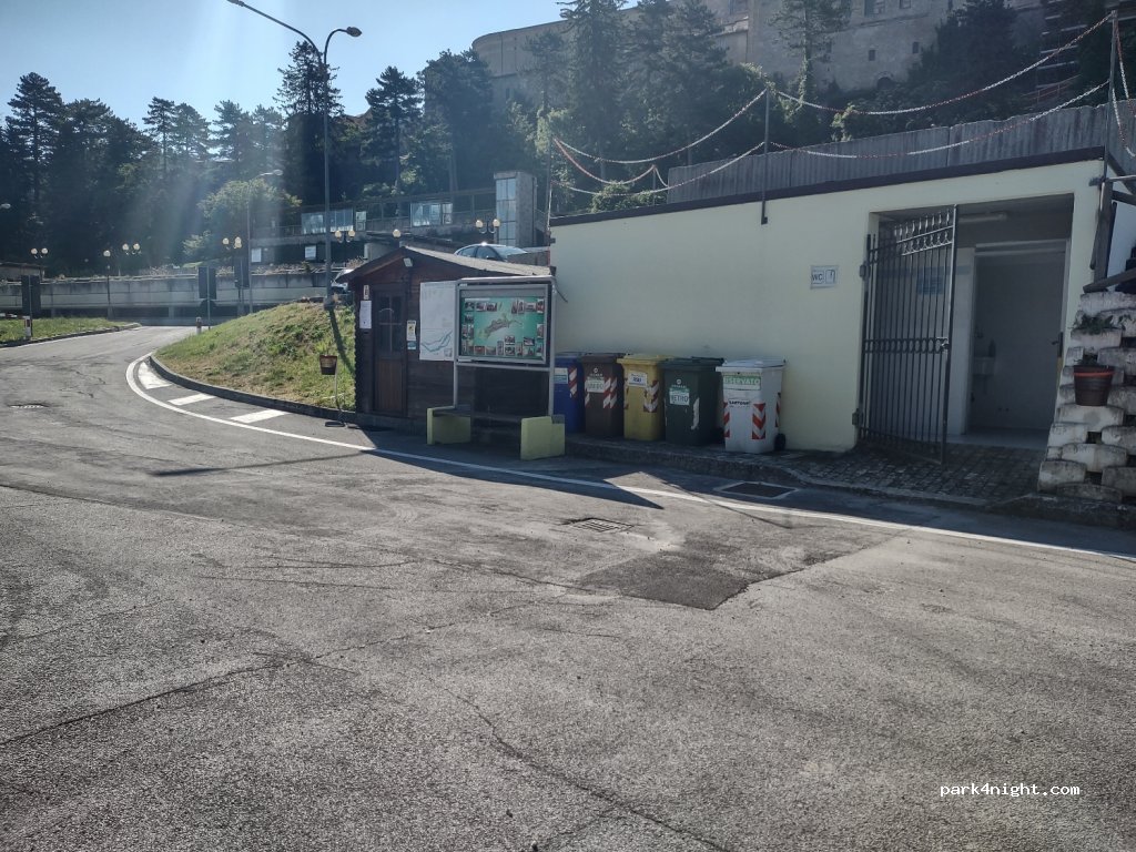 (62032) Camerino - Via Sant'Agostino — foto 2