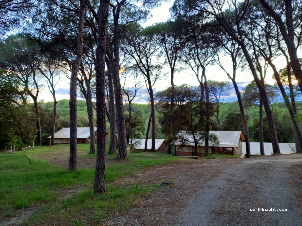 Camping  Le Mas de Reilhe — foto