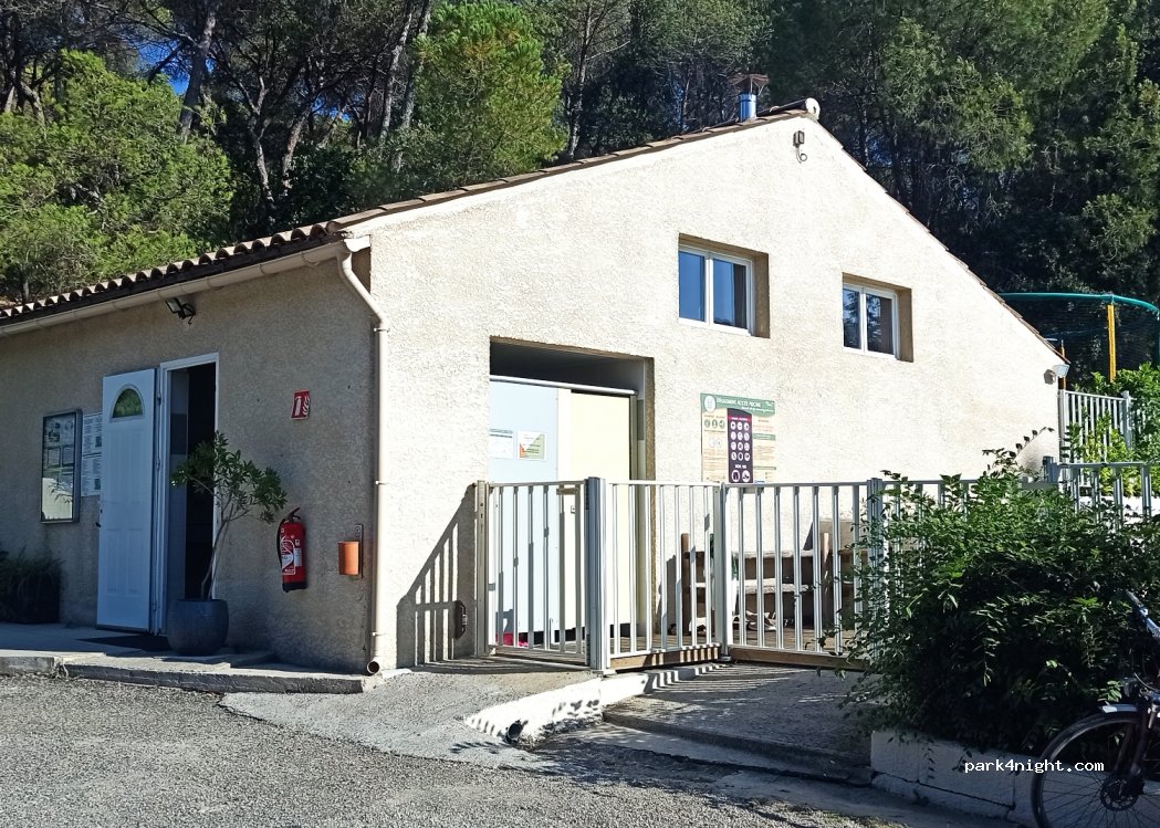 Camping  Le Mas de Reilhe — foto 4