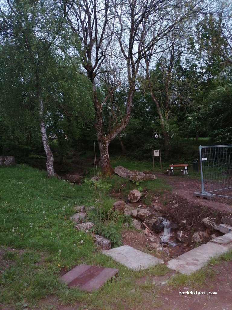 (6940) Durbuy - 4 Place Arsène Soreil — foto 2