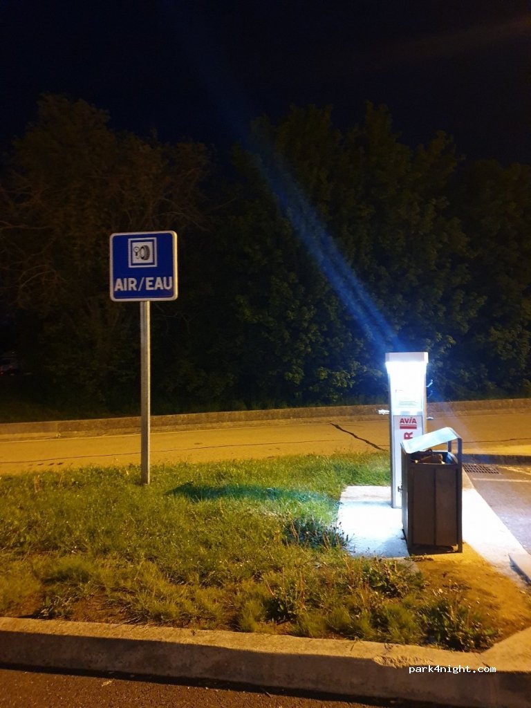 (52140) Val-de-Meuse - Unnamed Road — foto 3