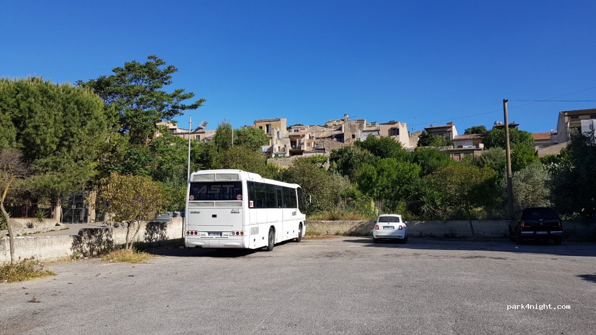 (95040) Licodia Eubea - 52 Via Vitaliano Brancati — foto 2