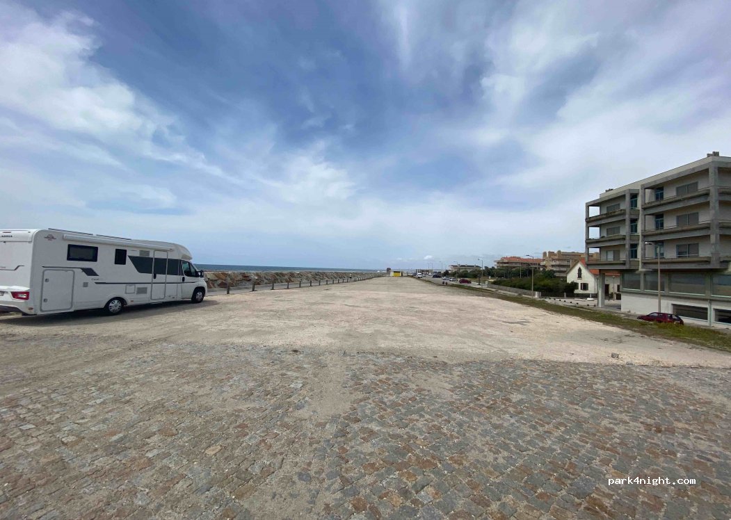 (3885-414) Esmoriz - 222 Avenida Infante Dom Henrique — foto 2