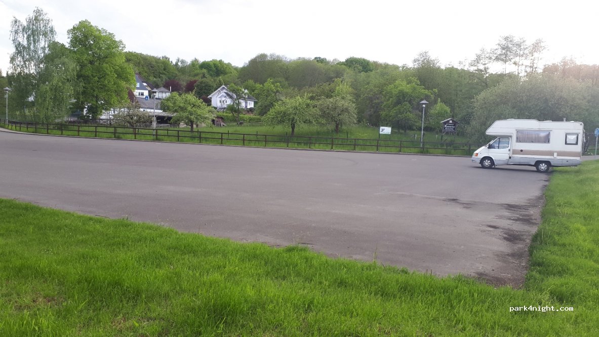 (04655) Frohburg - Friedensstrasse, Montottone Platz — foto