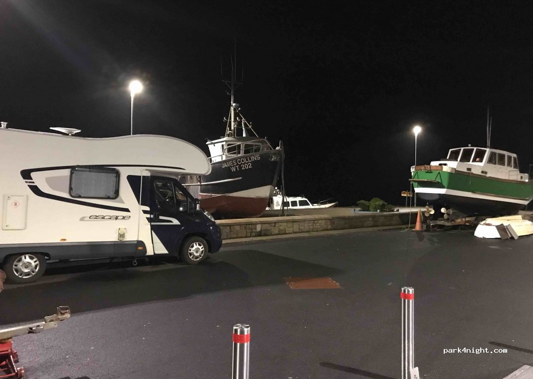 (F26 Y89E) Belmullet - 1 The Square — foto 4
