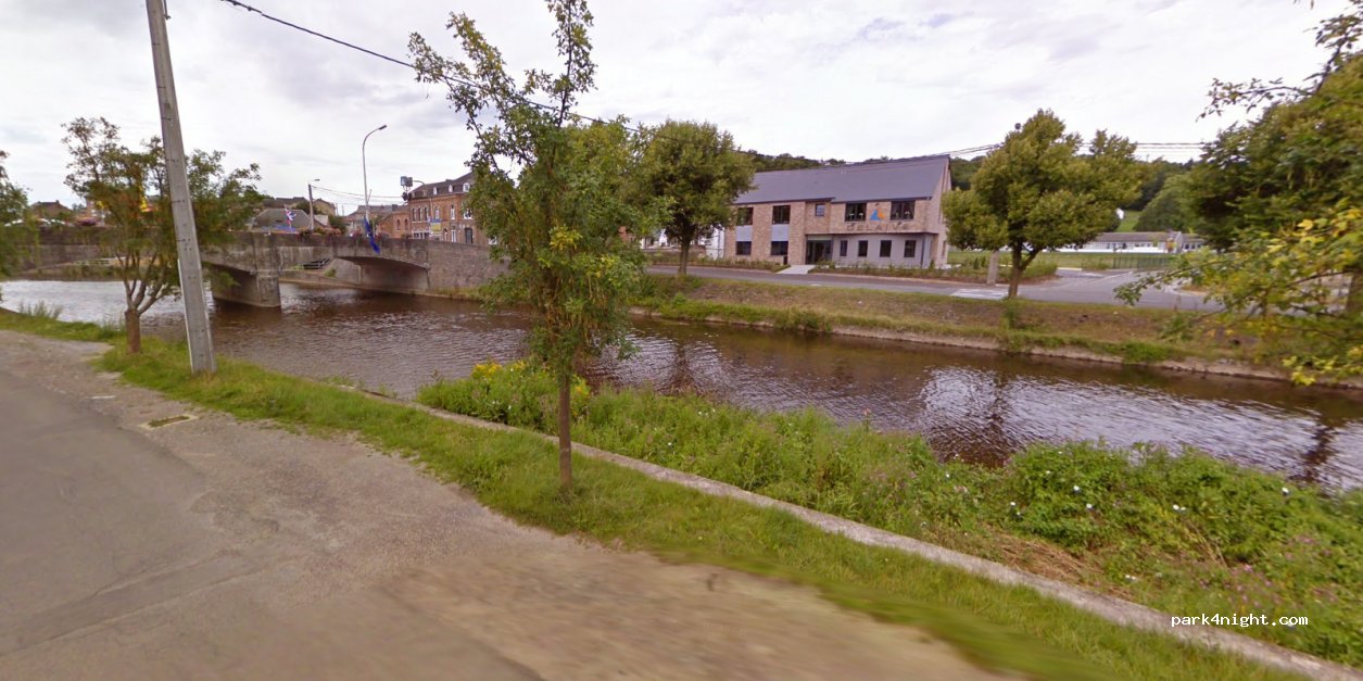 (5580) Rochefort - 24 Rue Au bord de I'Eau — foto