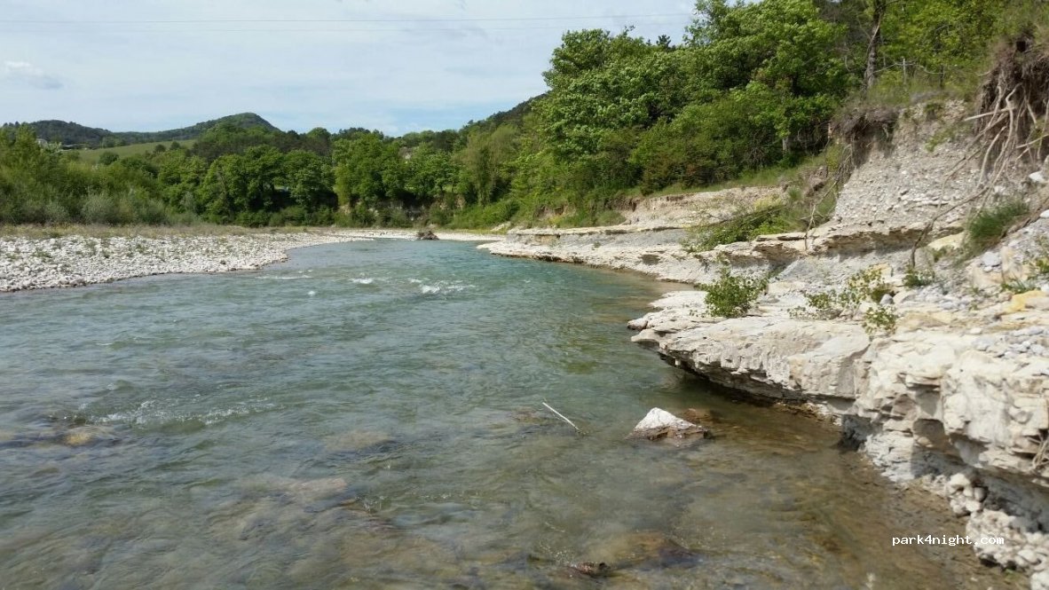 Camping Drôme - Aire Naturelle de Camping le Petit Nid — foto 3