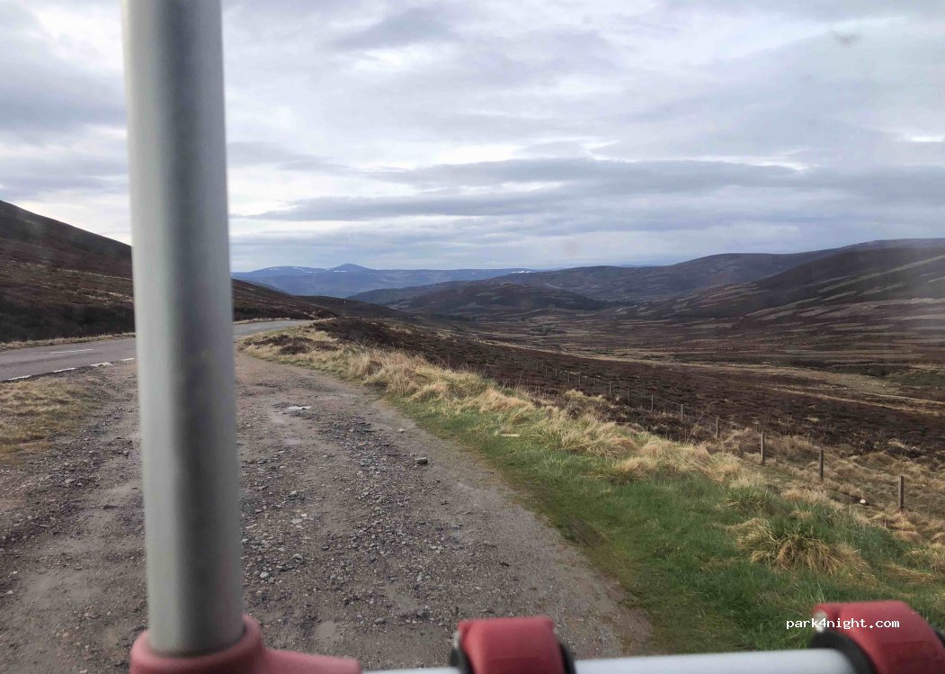 (AB35 5UR)  - Old Military Road — foto