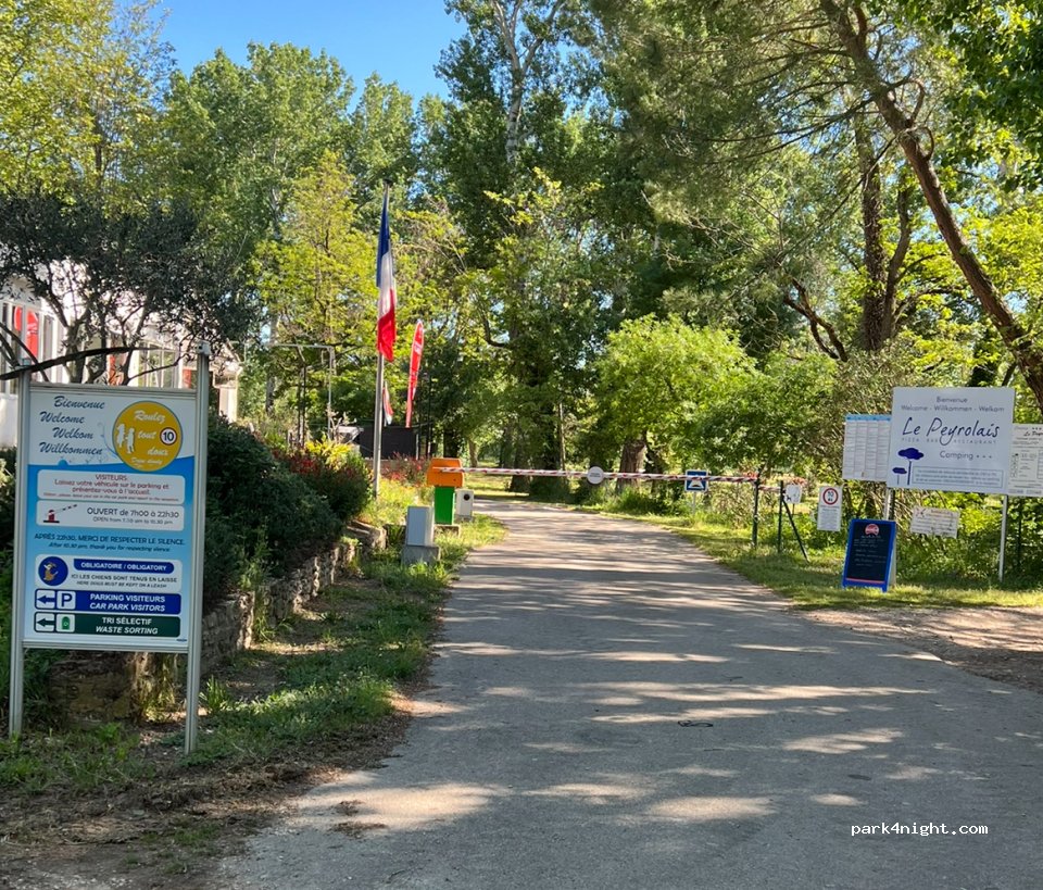 Camping le Peyrolais 3* — foto