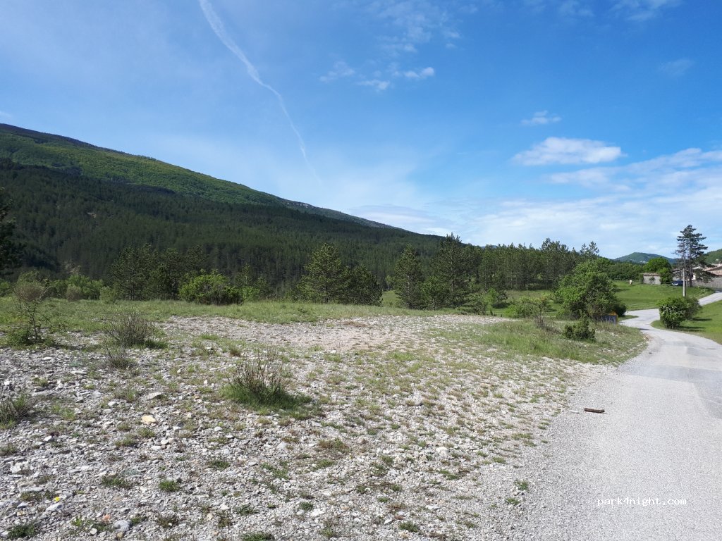 (05300) Barret-sur-Méouge - — foto
