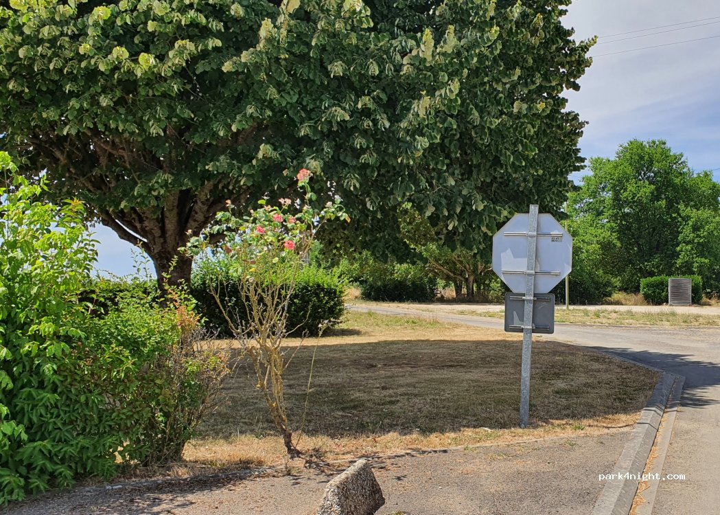 (86400) Saint-Saviol - 1 Rue de la Mairie — foto 4