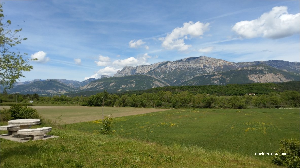 (26150) Montmaur-en-Diois - D93 — foto